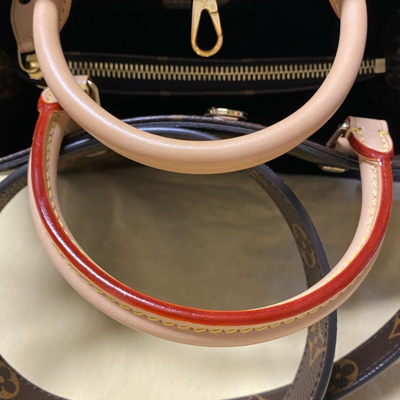 TRADE!! Authentic Louis Vuitton Montaigne BB - Picture 6 of 15